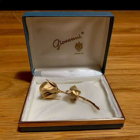 Giovanni Jewelry - Giovanni Gold Rose Brooch